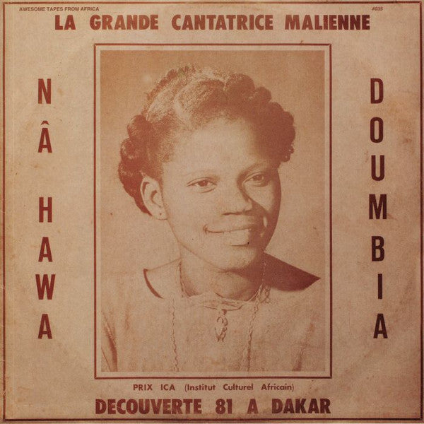 La Grande Cantatrice Malienne - Decouverte 81 A Dakar