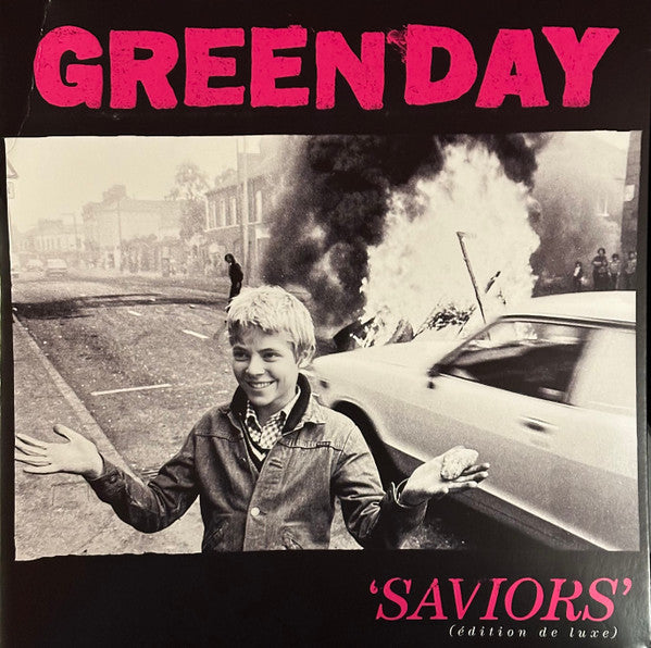 Saviors (Édition De Luxe)