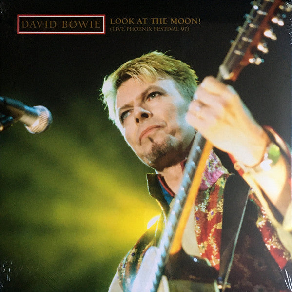 LOOK AT THE MOON!