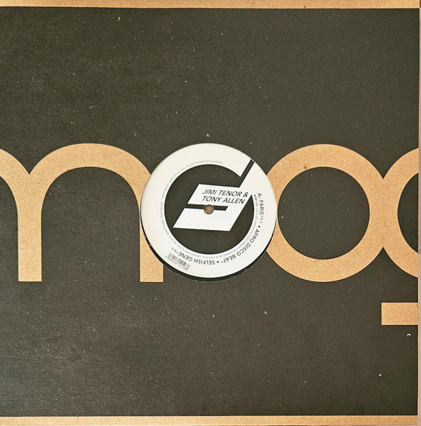 MOOGIN' AT THE CAFE