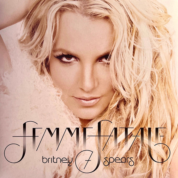 FEMME FATALE